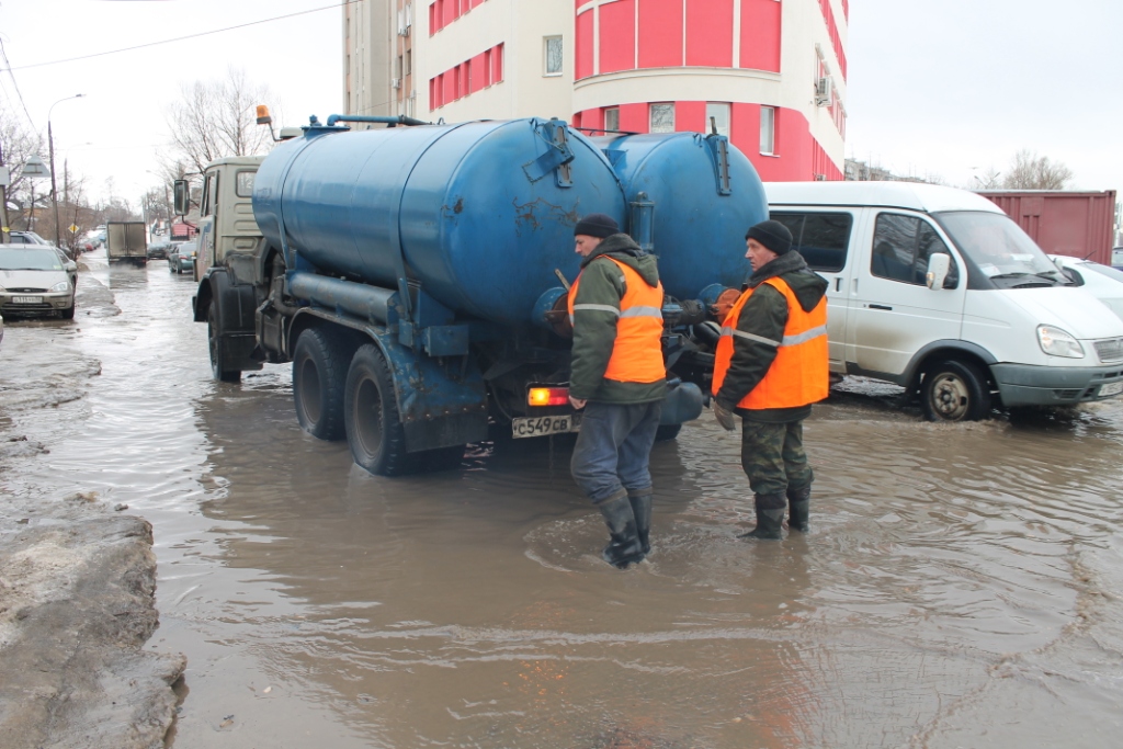 В заречной части Нижнего Новгорода откачано более 700 кубометров воды  - фото 1